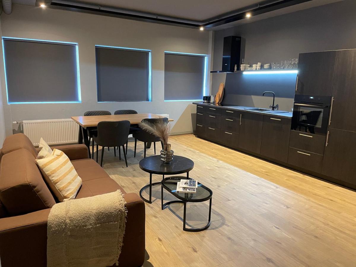 North Apartments Suites アークレイリ エクステリア 写真