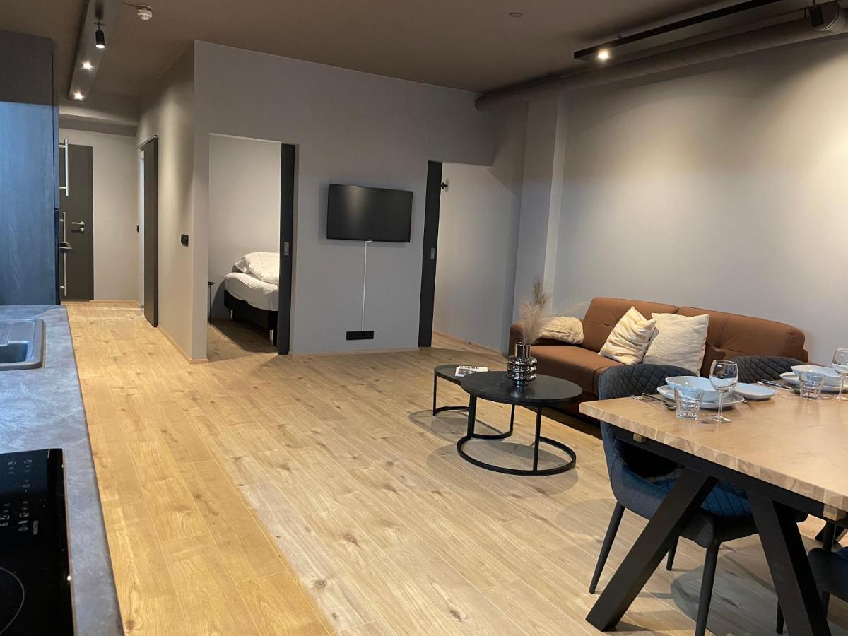 North Apartments Suites アークレイリ エクステリア 写真