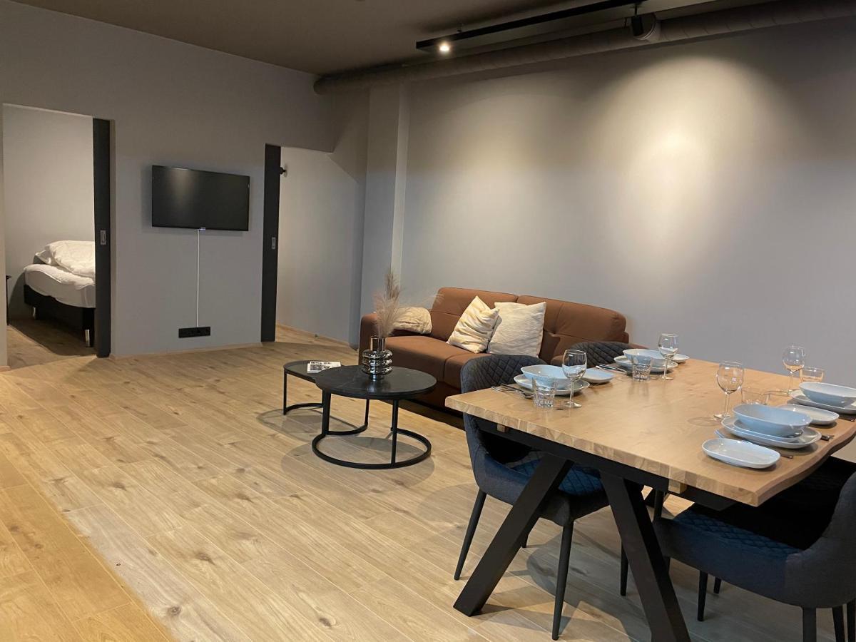 North Apartments Suites アークレイリ エクステリア 写真