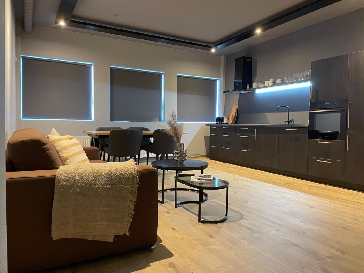North Apartments Suites アークレイリ エクステリア 写真