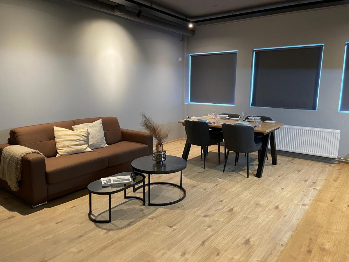 North Apartments Suites アークレイリ エクステリア 写真