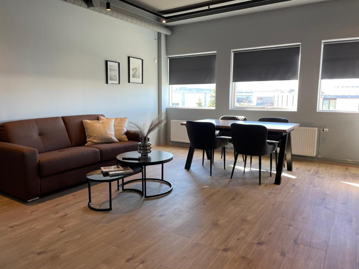 North Apartments Suites アークレイリ エクステリア 写真