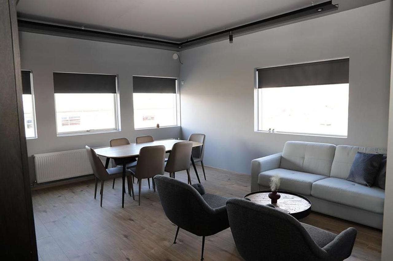 North Apartments Suites アークレイリ エクステリア 写真
